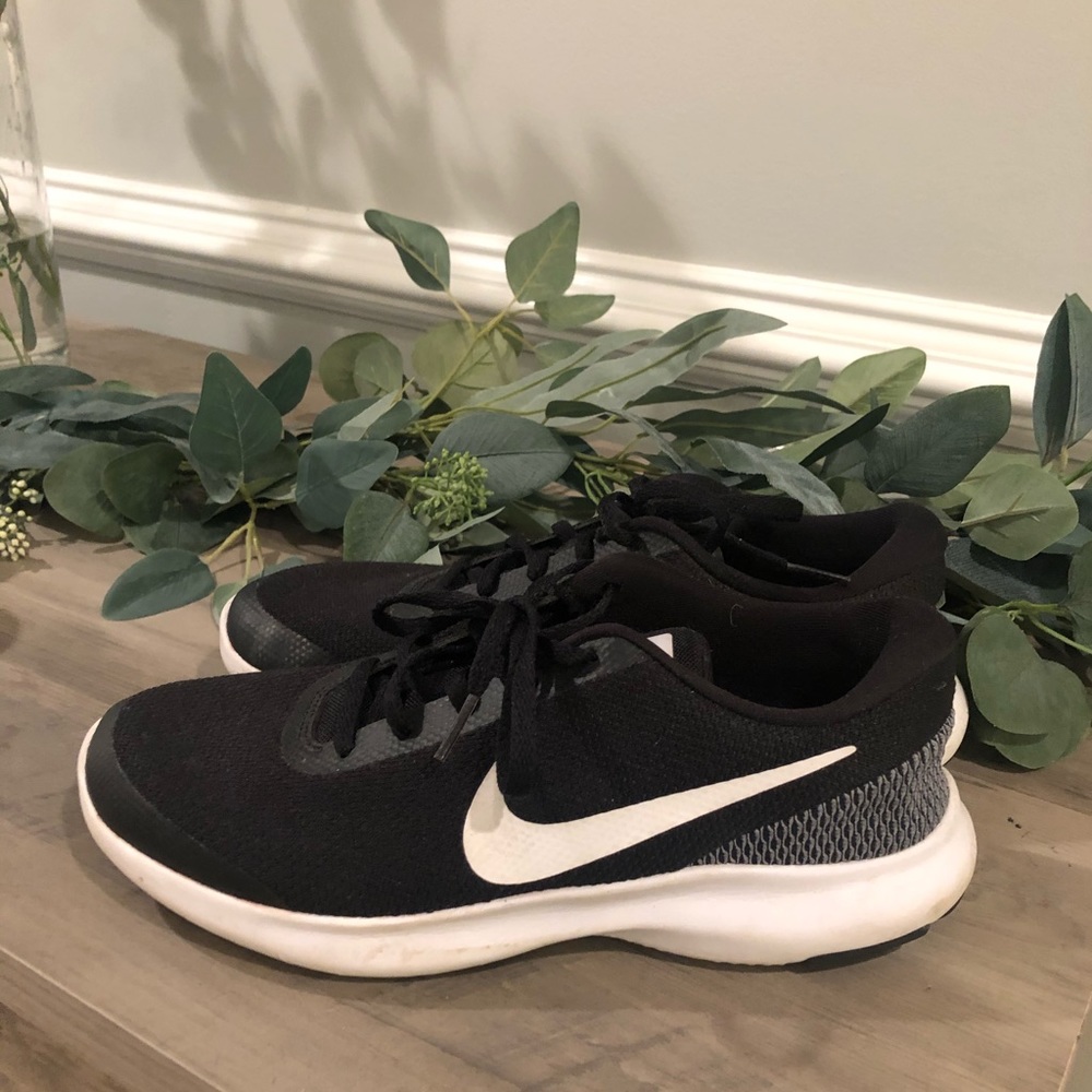 Women’s Nike Sneakers, Size 9 - Wide